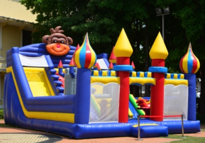 web ferball producciones hinchables castillos